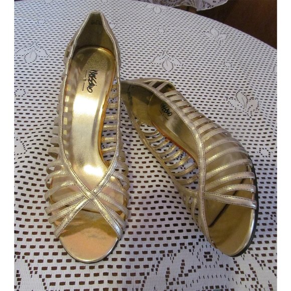 Retro Vintage Massimo Cage Spool Heel Gold Size 8 - Picture 3 of 11